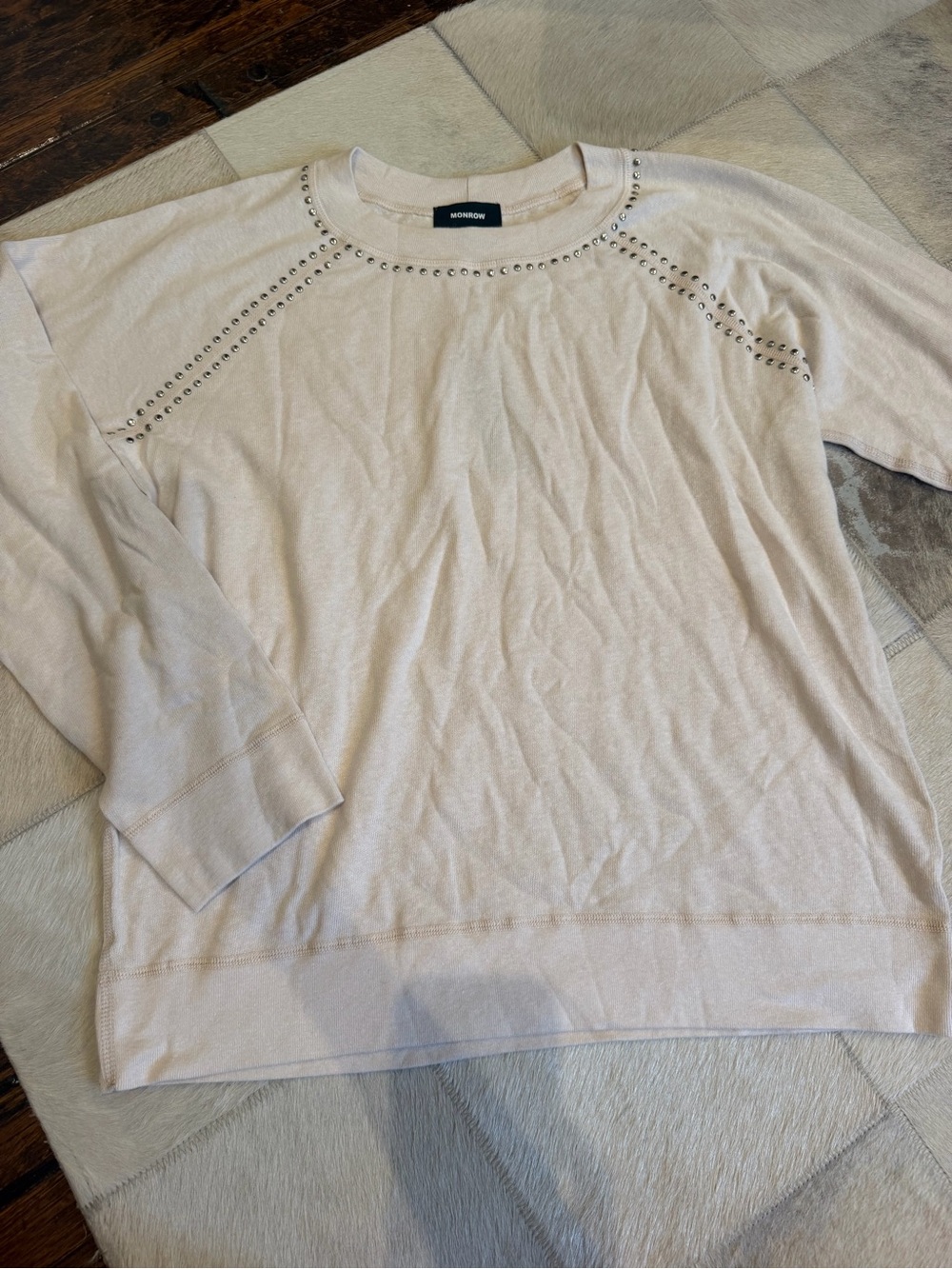Monrow Vintage Studded Raglan - Picture 2 of 7